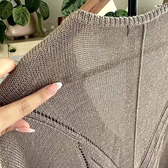 Saks Fifth Avenue M/L Tan Knit Fringe Hem Poncho Sweater Boho Chic - Picture 5 of 8